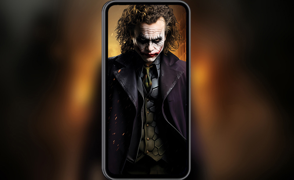 Le Joker regardant le fond d'écran 4K HD pour PC de bureau Mac ordinateur portable mobile iPhone téléphone téléchargement gratuit fond d'écran
