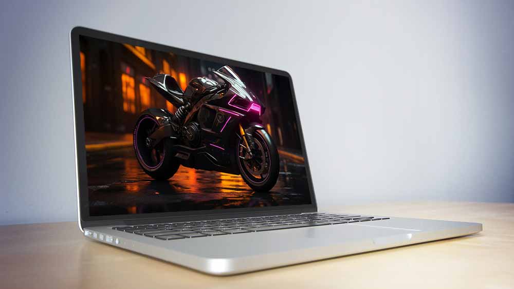 Moto noire futuriste avec néons violets garée dans une rue mouillée la nuit fond d'écran HD 4K à télécharger gratuitement