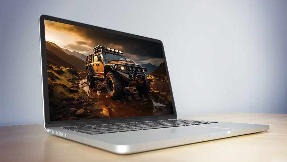 Jeep tout-terrain orange roulant sur un sentier de montagne rocheux, ciel dramatique, fond d'écran d'aventure 4k HD