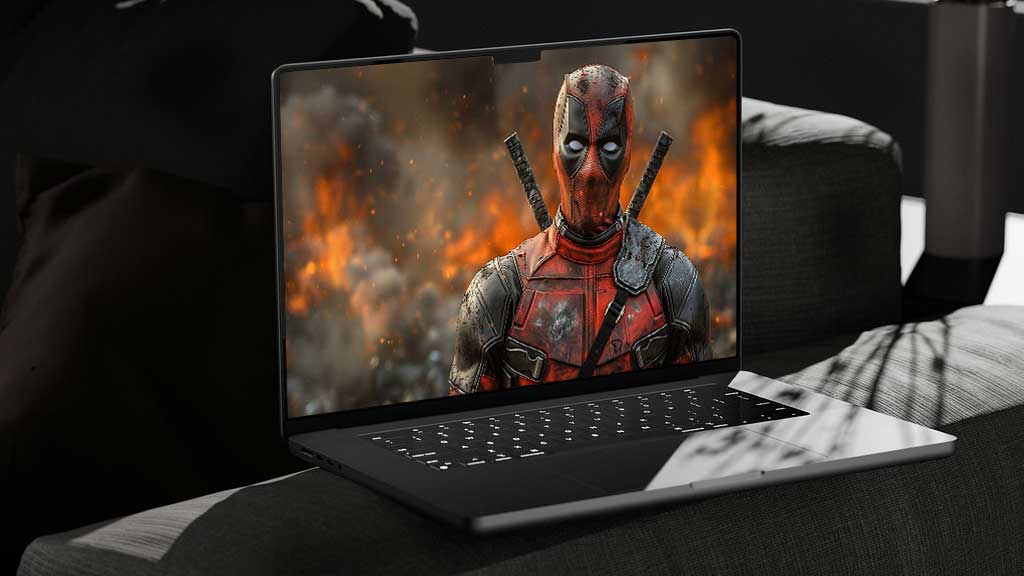 Fond d'écran Deadpool 4K avec un personnage Marvel dans une combinaison tactique endommagée sur fond de feu explosif, téléchargement gratuit Ultra HD pour ordinateur de bureau et mobile