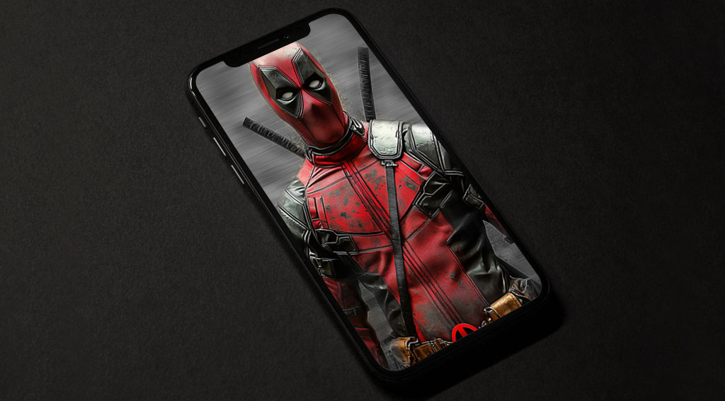 Fond d'écran Deadpool 4K en pose avec katanas sur fond brumeux, disponible en résolution HD pour PC et appareils mobiles Téléchargement gratuit